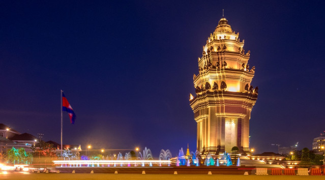 Kambodscha Reise: Independence Monument Phnom Penh