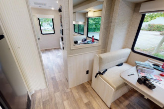 Wohnmobil Urlaub Kanada Fraserway Barrierefreies Wohnmobil Essbereich By: Fraserway RV Reisebild: Wohnmobil Urlaub Kanada Fraserway Barrierefreies Wohnmobil Essbereich