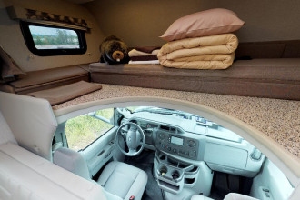 Wohnmobil Urlaub Kanada Fraserway C-Medium Innenansicht By: Fraserway RV Reisebild: Wohnmobil Urlaub Kanada Fraserway C-Medium Innenansicht