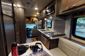 Wohnmobil Urlaub Kanada Fraserway C-Small Innenansicht By: Fraserway RV Reisebild: Wohnmobil Urlaub Kanada Fraserway C-Small Innenansicht