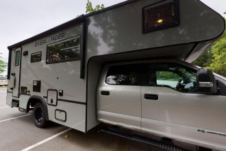 Wohnmobil Urlaub Kanada Fraserway Overlander Außenansicht By: Fraserway RV Reisebild: Wohnmobil Urlaub Kanada Fraserway Overlander Außenansicht