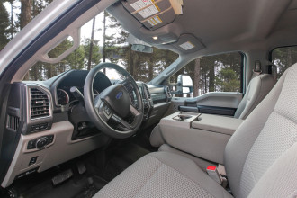 Wohnmobil Urlaub Kanada Fraserway Truck Camper Fahrerkabine By: Fraserway RV Reisebild: Wohnmobil Urlaub Kanada Fraserway Truck Camper Fahrerkabine