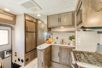 Road Bear RV Innenansicht By: Road Bear RV Reisebild: Road Bear RV Innenansicht