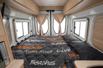 Reisebild: Britz Trailblazer Bett