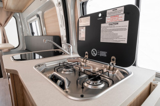 Reisebild: Britz Trailblazer Küche