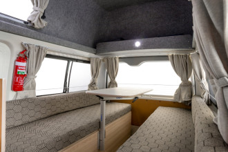 Reisebild: Cheapa Hitop innen