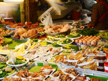 Thailand Reise: Markt in Mae Hong Son