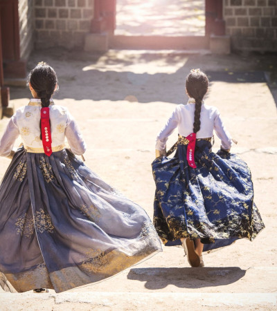 Frauen in Tracht Foto 2 Frauen in Tracht