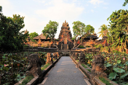 Indonesien Reise: Pura Saraswati Tempel Ubud - Bali