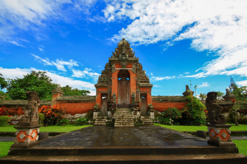 Reise Indonesien: Pura Taman Saraswati Tempel