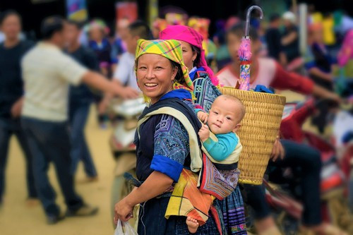Vietnam Hmong Mutter Baby