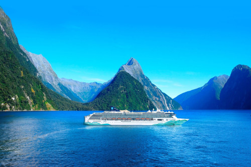 Australien Neuseeland Reise - Norwegian Spirit, Milford Sound By: NCL