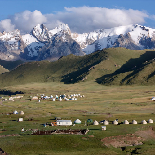 Landschaft: Kirgisistan Reisen