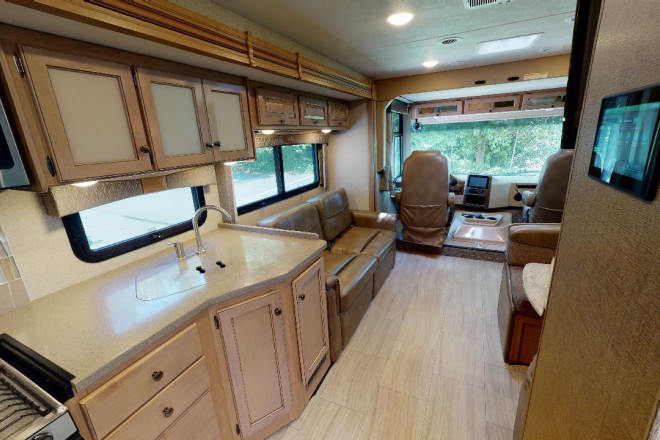 Foto des Modells - Wohnmobil Urlaub Kanada Fraserway Küche