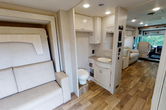 Foto des Modells - Wohnmobil Urlaub Kanada Fraserway Barrierefreies Wohnmobil Bad