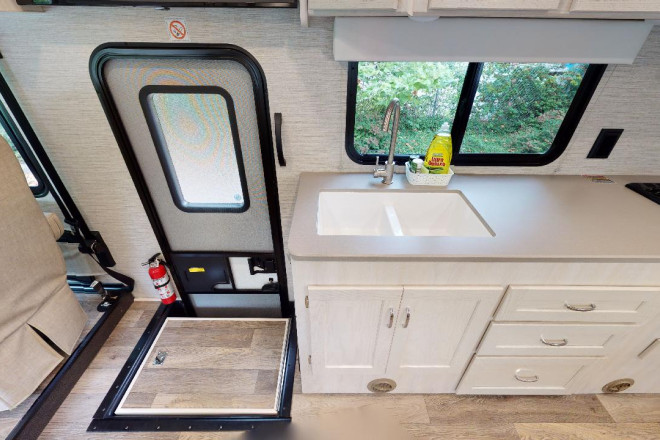 Foto des Modells - Wohnmobil Urlaub Kanada Fraserway Barrierefreies Wohnmobil Innenansicht