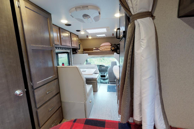 Foto des Modells - Wohnmobil Urlaub Kanada Fraserway C-Medium Innenansicht