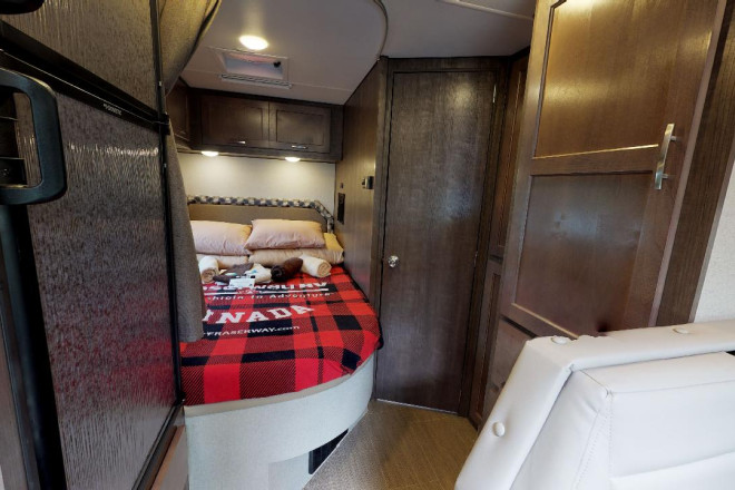 Foto des Modells - Wohnmobil Urlaub Kanada Fraserway C-Medium Innenansicht