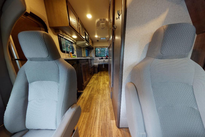 Foto des Modells - Wohnmobil Urlaub Kanada Fraserway C-Small Innenansicht