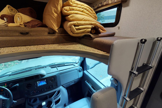 Foto des Modells - Wohnmobil Urlaub Kanada Fraserway C-Small Schlafbereich