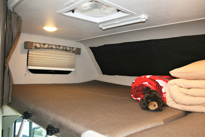 Foto des Modells - Wohnmobil Urlaub Kanada Fraserway C-Small Schlafbereich