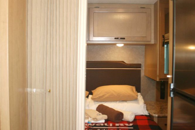 Foto des Modells - Wohnmobil Urlaub Kanada Fraserway C-XLarge Schlafbereich
