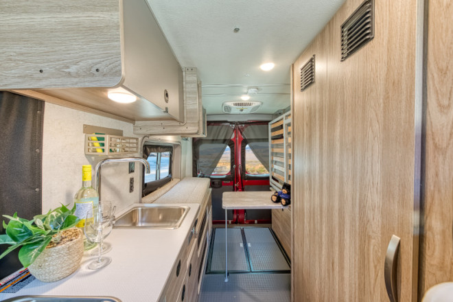 Foto des Modells - Road Bear RV Innenansicht