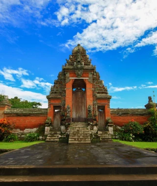 Reisebild - Reise Indonesien: Pura Taman Saraswati Tempel